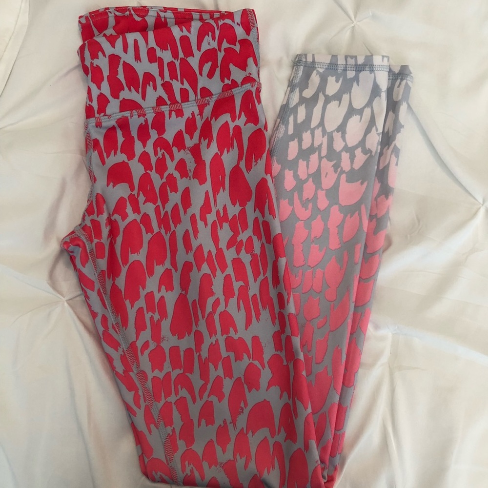 alo brand leggings. Size small. EUC